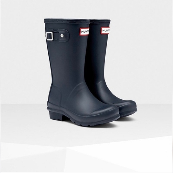 Hunter Other - New Hunter original big kids rain boots 💦 1 B / 2 G